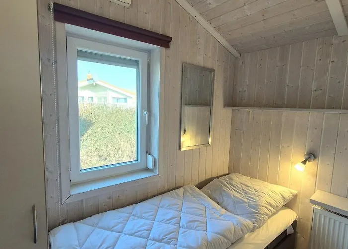 Strandpark 29 Semesterbostad Lenste